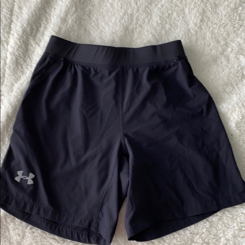 Under Armour women short/Seize:S